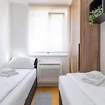 Apartment Maraschino 2br Balcony Garage And Bbq *